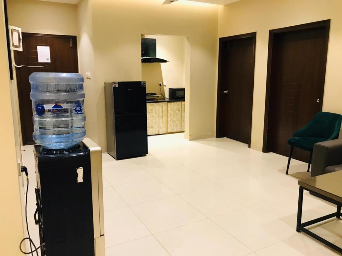 Hamsun Shahrah-E-Faisal Hotel Karachi Bagian luar foto