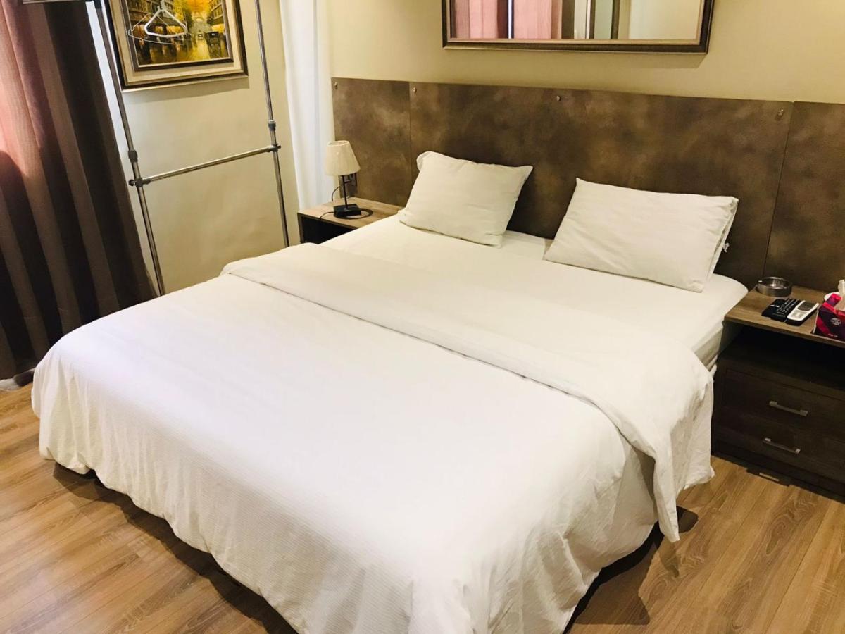 Hamsun Shahrah-E-Faisal Hotel Karachi Bagian luar foto